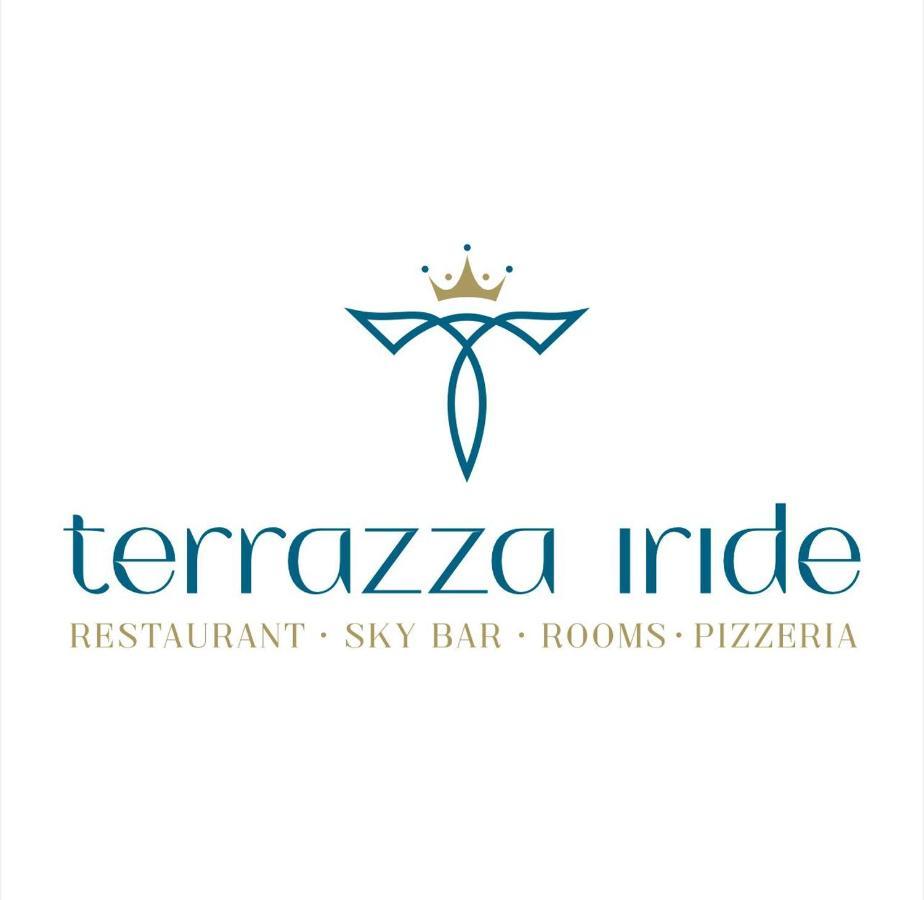 Terrazza Iride Hotel มัสซาลูเบรนเซ ภายนอก รูปภาพ